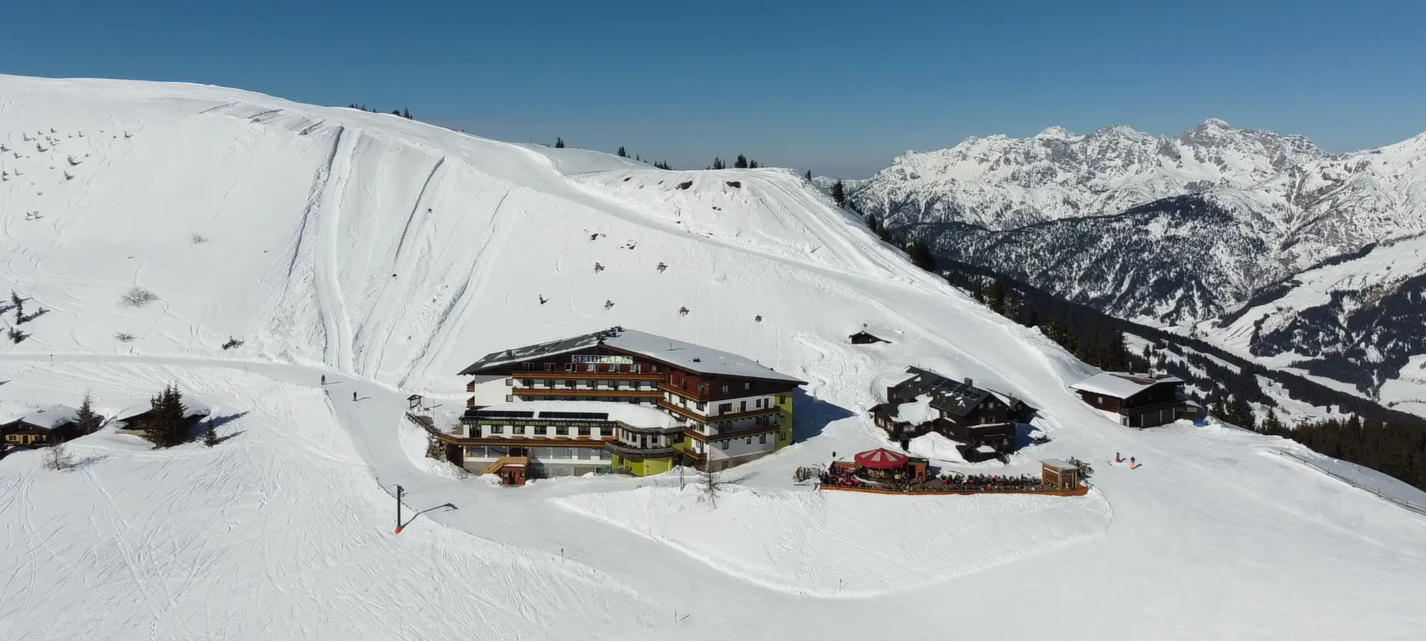 Berghotel SeidlAlm mitten im Skigebiet Saalbach